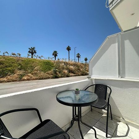 Joseph Seaside Apartment Heraklion Exteriör bild